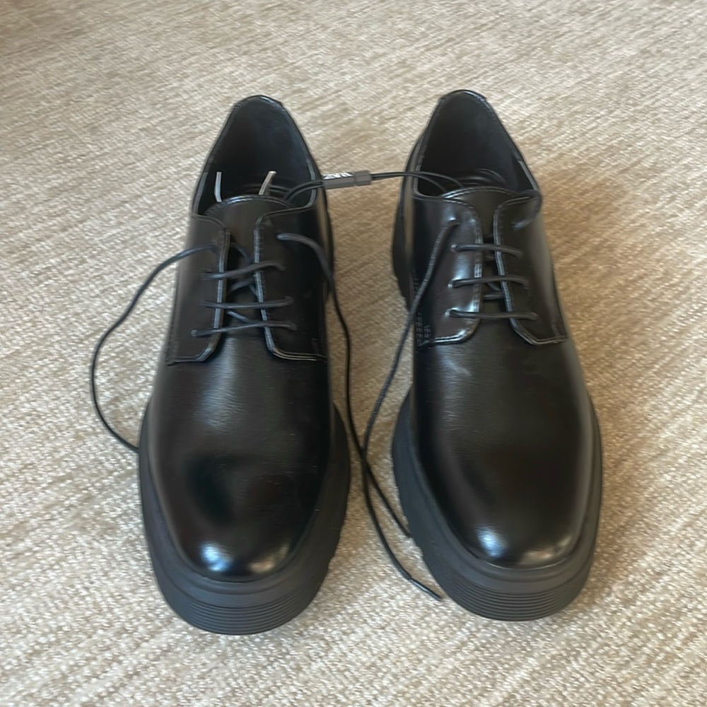 BRAND NEW Zara black loafer size 7.5
